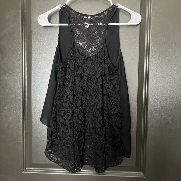 2 lace back tiered tanks - Picture 4 of 6